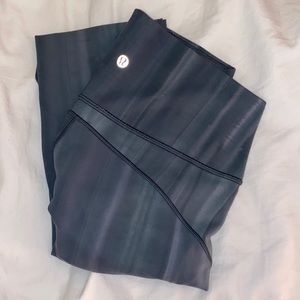 IN MOVEMENT LULULEMON 25” LEGGINGS